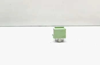 BMW X3 E83 (2003-2010) Relejs 8373700 33684049