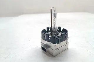 BMW 5 Series F10/F11 (2009-2017) Ксеноновая лампа D1S 33688412