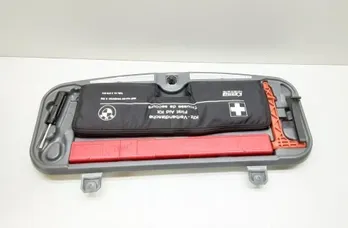 BMW 7 Series F01/F02 (2008-2015) First aid kit 6784442 33698974