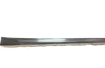 BMW 3 Series E90/E91/E92/E93 (2004-2013) Right Side Plastic Sideskirt Cover 7062298 33703204