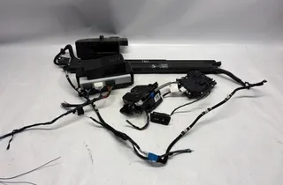 BMW X3 F25 (2010-2017) Automātiskās bagāžnieka atvēršanas komplekts 7394649,7432742,7432743,912935,912935-109,9275121 34291863