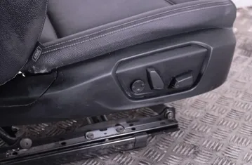 BMW X4 F26 (2014-2018) Сиденье переднее правое A046287 33283827