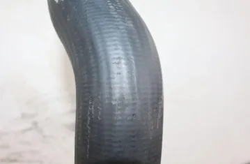 MERCEDES-BENZ C-Class W204/S204/C204 (2004-2015) Starpdzesētāja / interkūlera truba 33289140