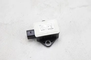 AUDI A4 B8/8K (2011-2016) Acceleration Sensor 33301367