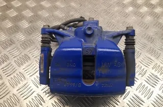 VOLKSWAGEN Passat B8 (2014-2023) Priekšējais labais bremžu suports 5Q0106GD 33717214