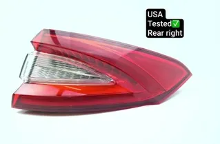 MASERATI Levante 1 generation (2016-2024) Aizmugurējais labais lukturis 20670202 34377522