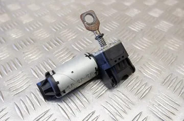 BMW X2 F39 (2017-2023) Priekšējais labais sēdekļa vadības motorīts 1165076 33561885