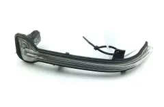 BMW 3 Series G20/G21/G28 (2018-2024) Повторитель зеркала передней правой двери 7498162 33506303