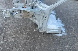 PORSCHE Taycan 1 generation (2019-2023) Четверть передняя левая 33782418