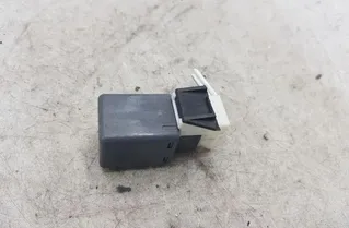 NISSAN X-Trail T30 (2001-2007) Relejs 24330C9900 25487349