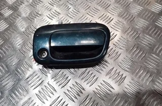 TOYOTA RAV4 2 generation (XA20) (2000-2006) Bagāžas nodalījuma rokturis 33829235