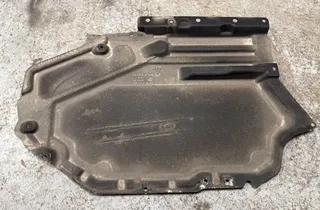 BMW X6 F16 (2014-2020) Задняя средняя нижняя защита 7325391,10834110 33237836