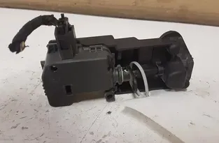 VOLVO V50 1 generation (2003-2012) Degvielas tvertnes vāciņa bloķēšana 30716226,754662 27109481