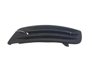 VOLVO V50 1 generation (2003-2012) Priekšējā bampera apakšējā reste 30779102 28204357