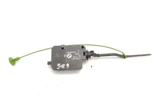 BMW X3 E83 (2003-2010) Degvielas tvertnes vāciņa bloķēšana 6927493,67116927493 21863303