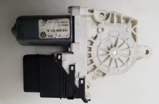 VOLKSWAGEN Jetta 5 generation (2005-2011) Aizmugurējo labo durvju loga vadības motorīts 1K5839401A 33693523