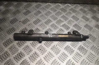 MERCEDES-BENZ E-Class W211/S211 (2002-2009) Labās puses degvielas rampa 6420702695,A6420702695 33155942