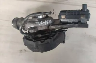 VOLVO S60 2 generation (2010-2020) Turbocharger 30757080 33160190