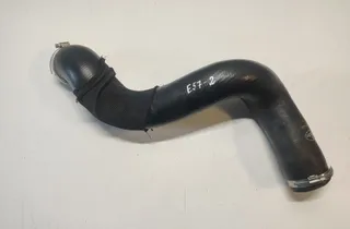 VOLVO V70 3 generation (2007-2020) шланг радиатора интеркулера ELS32H33100 33600251