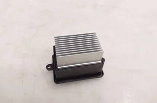 PEUGEOT 5008 2 generation (2017-2020) Salona mazā ventilatora relejs 12VA43002900 34064008