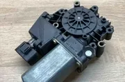 AUDI A6 C4/4A (1994-1997) Priekšējo kreiso durvju logu pacēlāja motorīts 119024114,05071941 34388372