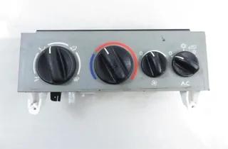 RENAULT Kangoo 2 generation (2007-2021) Climate  Control Unit E6002 33527282