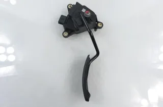 RENAULT Scenic 2 generation (2003-2010) Throttle Pedal 8200159645 33570474