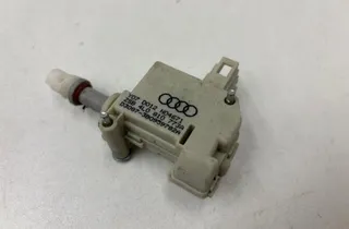 AUDI Q7 4M (2015-2024) Degvielas tvertnes vāciņa bloķēšana 3B0959782A,4L0810773A,D012N04671 34093670