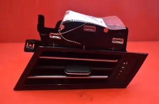 VOLKSWAGEN Passat B8 (2014-2023) Salona gaisa ieplūdes režģis 3G1819701 33663878