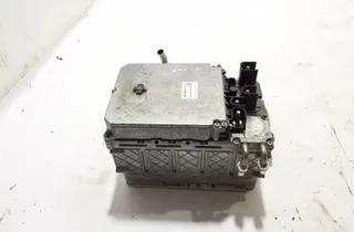 MERCEDES-BENZ AMG GT C190 (2014-2023) Аккумулятор A0009823513 33728404