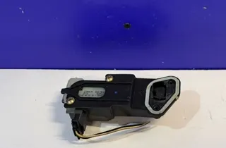 VOLVO S40 2 generation (2004-2012) Degvielas tvertnes atvēršanas slēdzis 30716754 27857026