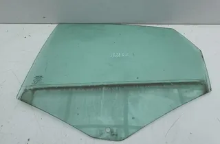 VOLVO S90 2 generation (2016-2023) Стекло задней левой двери 33517977
