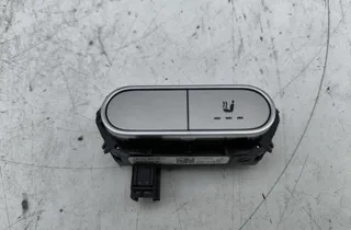 MERCEDES-BENZ GLE W167 (2019-2024) Seat heating switch A1779056800 33568429