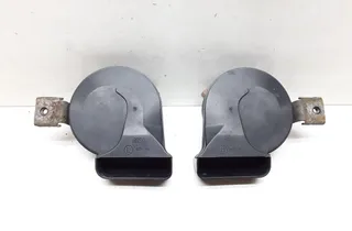 VOLVO V70 2 generation (2000-2008) Signāla taure 9178848,9178849 23600654