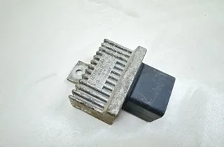 NISSAN Note 1 generation (2005-2014) Aizdedzes sveces 7700115078 31336862