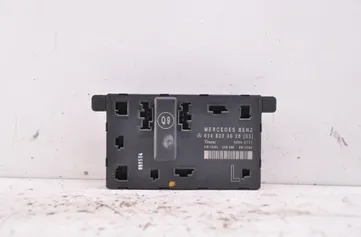 MERCEDES-BENZ Vito W639 (2003-2015) Priekšējo kreiso durvju vadības bloks 6398200026 33564178