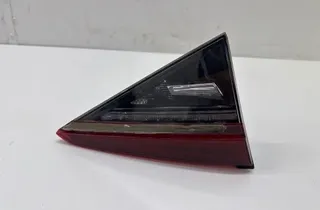 SKODA Superb 1 generation (2001-2008) Фонарь крышки багажника правый 3V5945307F 33553977