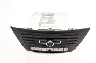 MERCEDES-BENZ C-Class W204/S204/C204 (2004-2015) Mūzikas atskaņotājs ar Navigāciju / GPS A2049000308 33522795