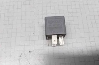 SKODA Octavia 2 generation (2004-2013) Relejs 8D0951253A 32500106