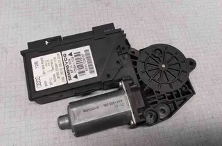 AUDI A4 B5/8D (1994-2001) Priekšējo kreiso durvju logu pacēlāja motorīts 8E1959802B,0130821764,105841108,102236XXX 32534833