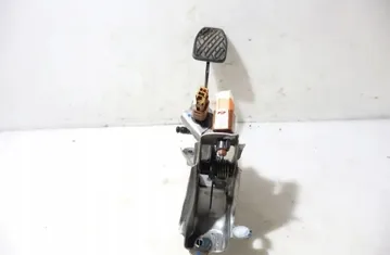 NISSAN Note E12 (2013-2021) Clutch Pedal 1807162 32883626