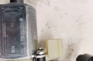 VOLKSWAGEN Touareg 2 generation (2010-2018) Rear Left Door Window Control Motor 5Q0959802 33176565