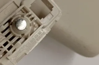 MERCEDES-BENZ GLE W166 (2015-2018) Защита от солнца правая A1668109200 33185205