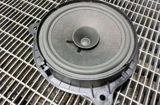 RENAULT Kadjar 1 generation (2015-2024) Aizmugurējo labo durvju skaļrunis 33401161