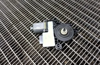 SEAT Leon 3 generation (2012-2020) Маторчик стеклоподъемника задней правой двери 0130822724 33402238