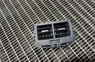SEAT Leon 3 generation (2012-2020) Rear air vent grille 5F0864298 33402292