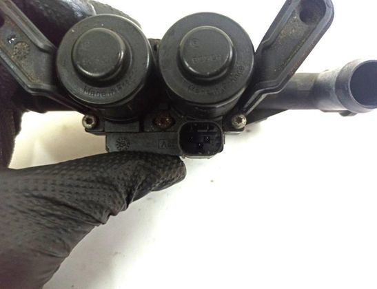 BMW 5 Series F10/F11 (2009-2017) Apkures radiatora vārsts 64119310349,1147412221,9310349,131005,6411931034901 32866124