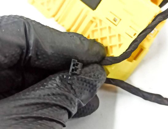 BMW 5 Series F10/F11 (2009-2017) Priekšējo kreiso durvju elektroinstalācija 9312120,15076310,9291731,9167688,30235952,690514002,4380893,EEA633,13551211,16708411,916768801,690183004 32867032