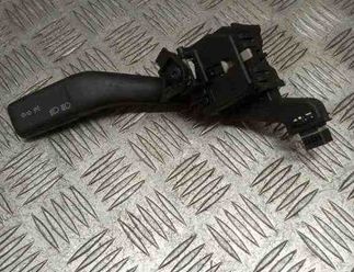 VOLKSWAGEN Caddy 3 generation (2004-2015) Pagrieziena rādītāja slēdzis 1K0953513 32020185