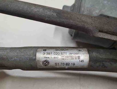 FIAT Croma 194 (2005-2011) Priekšējā stikla tīrītāja mehānisms 0390241915,3397020671,51708219 32714567